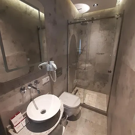 Taksim Pera Orient 4* Стамбул