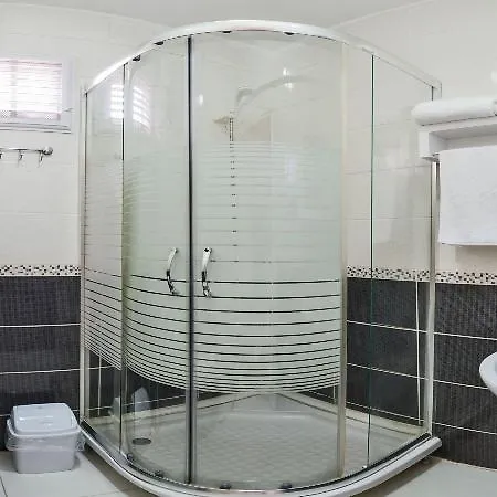 Orange Airport Hotel 3*