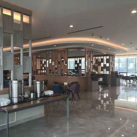 伊斯坦布尔古内斯利温德姆拉昆塔酒店 伊斯坦布尔