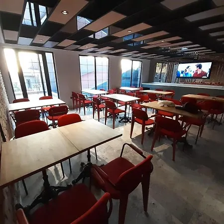 Отель Taksim Pera Orient 4*