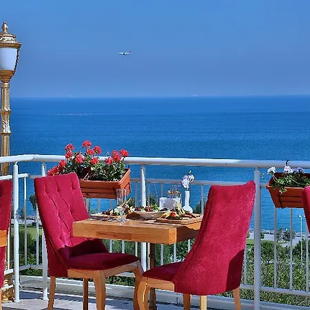 Emirhan Palace 3*