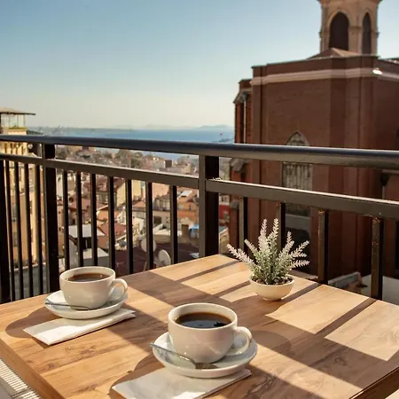 Hotel West Palace