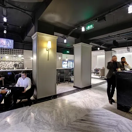 白色莫纳克酒店
