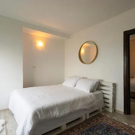 Cihangir, Taksim, Bosphorus View Apartment *