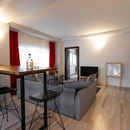 Cihangir, Taksim, Bosphorus View Apartment *