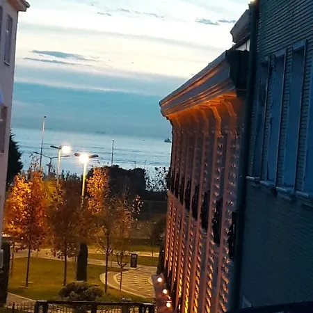 Golden Life Aparthotel *