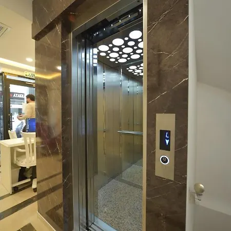 Hotel Lika 2*
