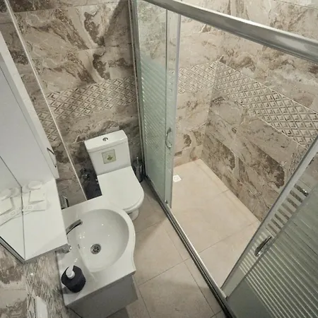 Otel Blue 2*