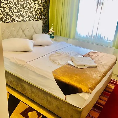White Beyaz Suites מלון דירות