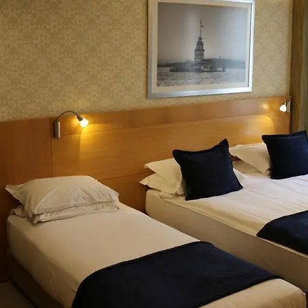 Hotel Emerald