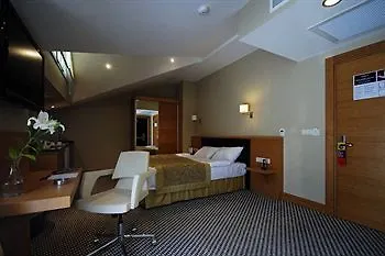 Parkhouse & 3* Istanbul