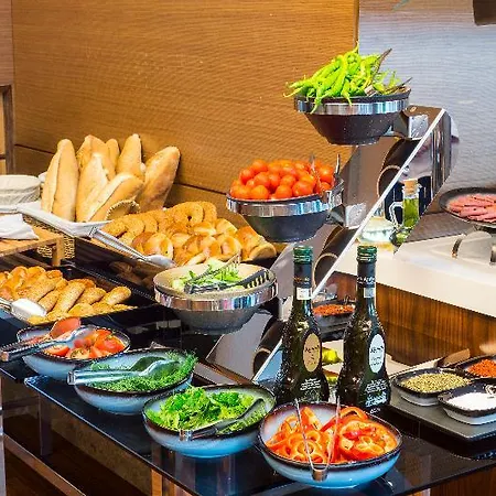 Radisson Residences Avrupa Tem Estambul