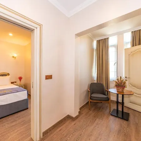 Almadina Szálloda 3*