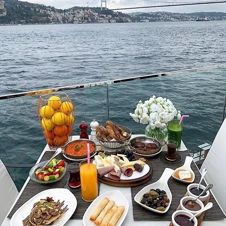 White Beyaz Suites