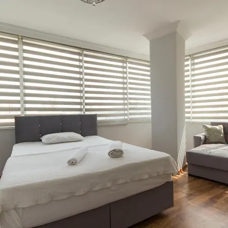 Modamour Aparthotel *