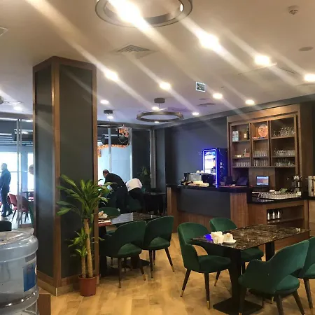 Boursier 2 & Κωνσταντινούπολη