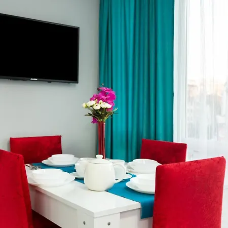 Aparthotel House 2*