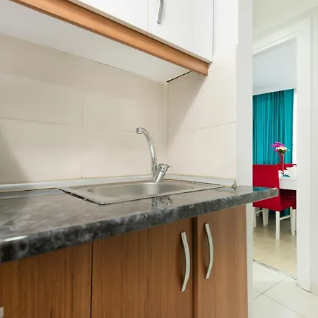 House Aparthotel