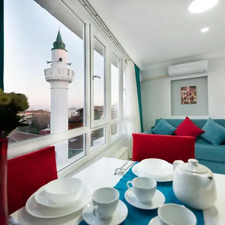 House Aparthotel 2*