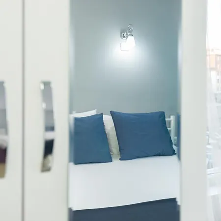 House Aparthotel 2*