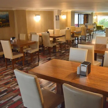 Comfort Downtown 4*