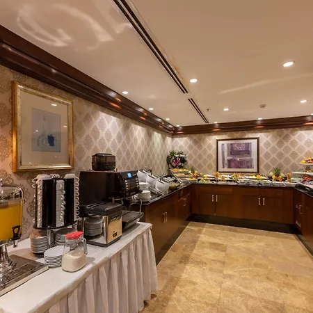Otel Nova Plaza Boutique & 4*