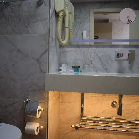 Euro Plaza - Taksim Pera 4*
