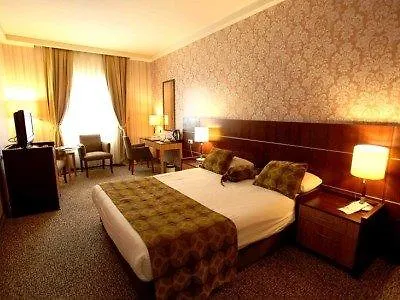 Hotel The Green Park Bostanci