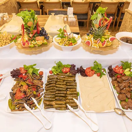 Almadina Hotel 3*