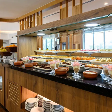 伊斯坦布尔古内斯利温德姆拉昆塔酒店 酒店 5*
