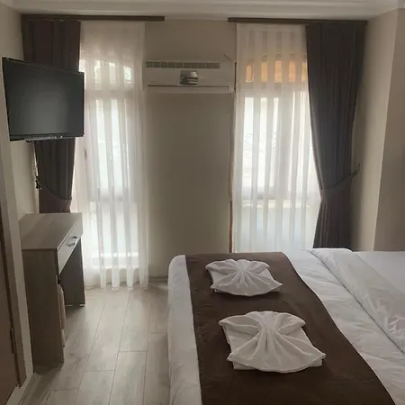 Luna Taksim 2*