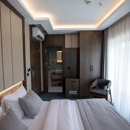 The Hotell 4*