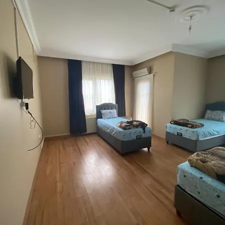 Nilem Homestay *