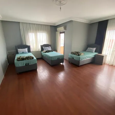 Nilem Homestay *