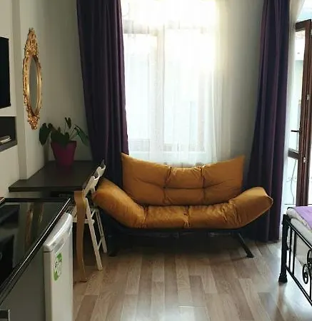 Chimera Pera Galata