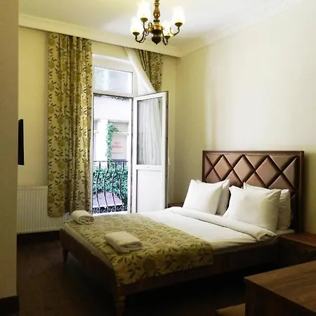 Taksim Family Flats *