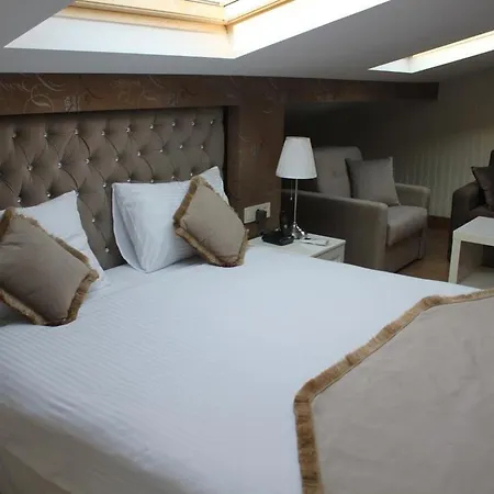 Diamond Royal Hotel