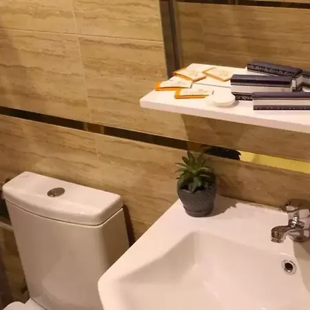 Real Life Hotel 2*