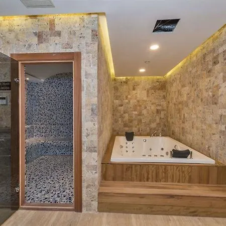 Mare Park 4* Istanbul