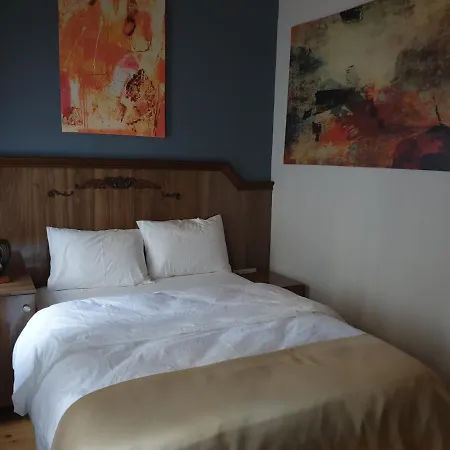 Hotel Staryy Dom 2*