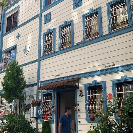 Oda ve Kahvaltı Elisa