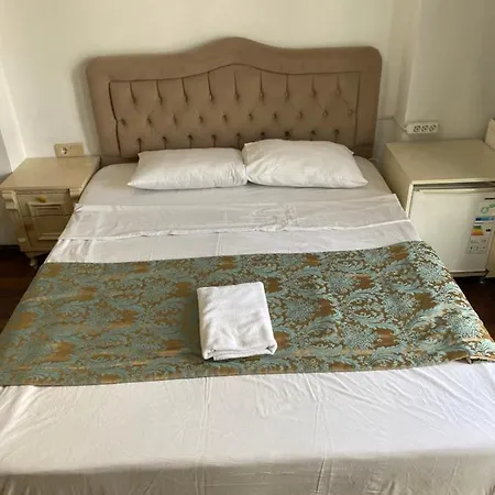 La Petite Maison 3*
