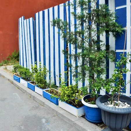 La Petite Maison 3* Стамбул