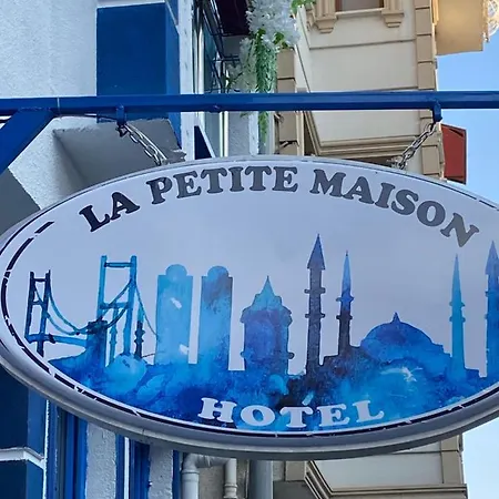 La Petite Maison 3*