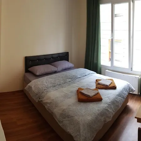 Taila Apartment *