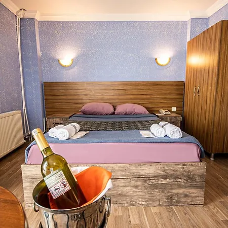 Отель Casa Mia Old 3*