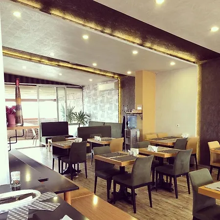 Era Palace 호텔 2*
