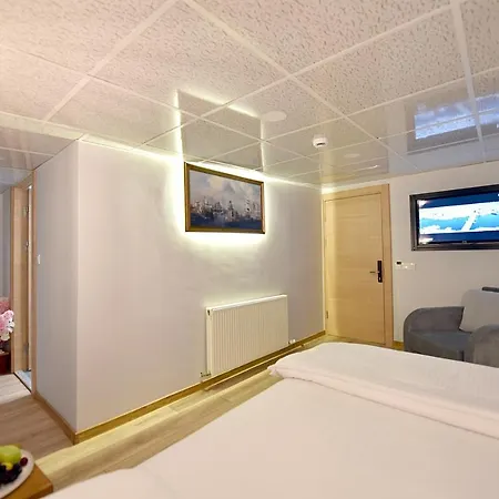 Otel Sunlife Oldcity 2*