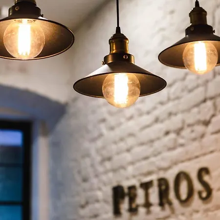 Hotel Petros