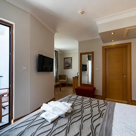 Отель Levent 3*